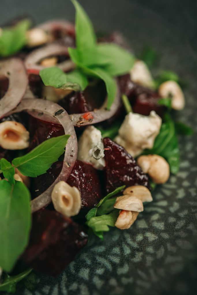 Салат з вишневим буряком у вишневій глазурі